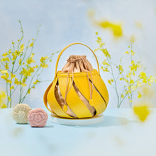Load image into Gallery viewer, Festive Goodies: Mdm Ling Bakery&#39;s Moon Yellow Mooncake Bucket Bag (4 Mooncakes)
