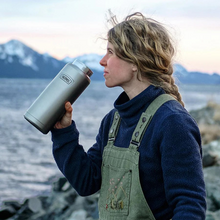 Load image into Gallery viewer, 1,200ml Thermos® ICON IS212 Bottle with Screw Top
