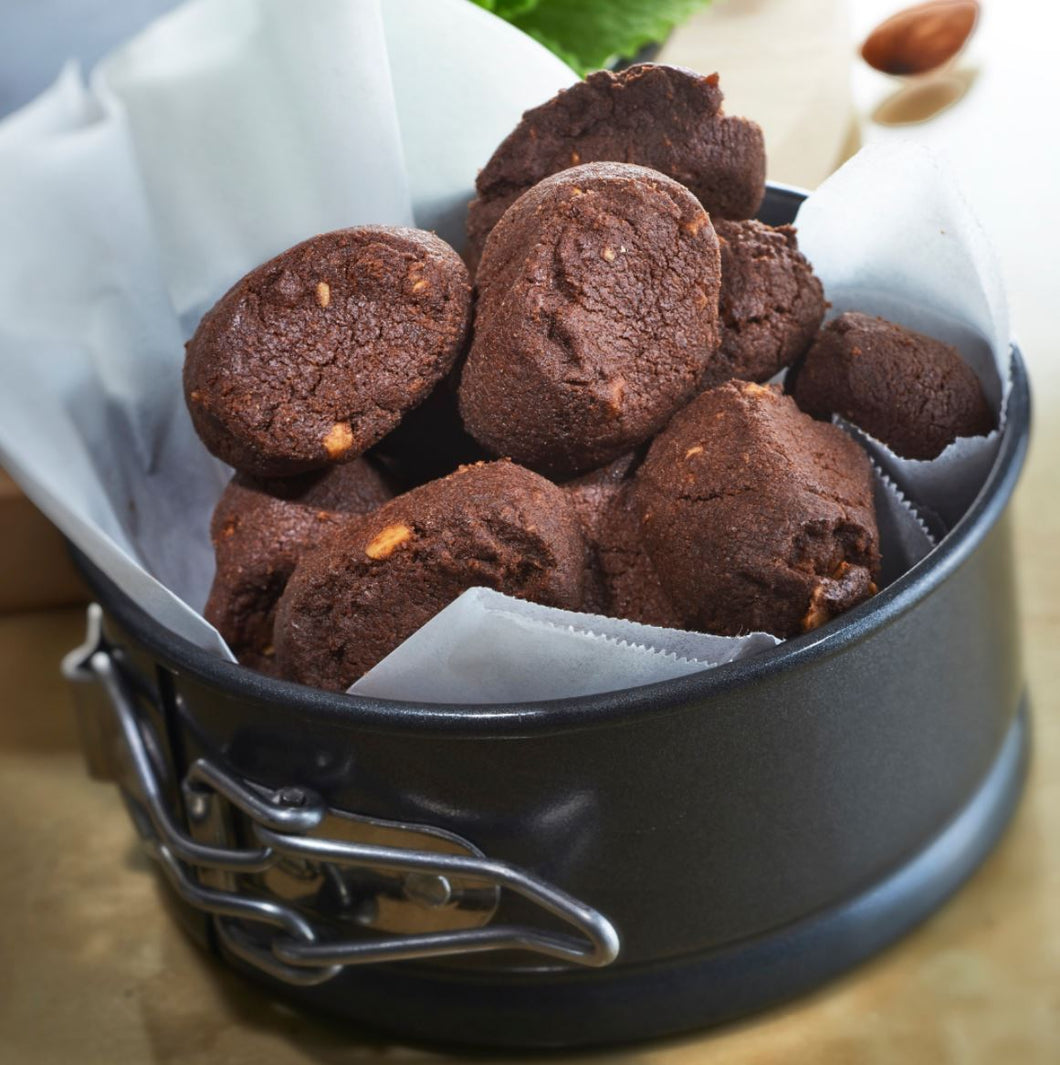 Festive Goodies: Mdm Ling Pink Himalayan Sea Salt Chocolate Almond Cookies - Fun Size (105 gm)